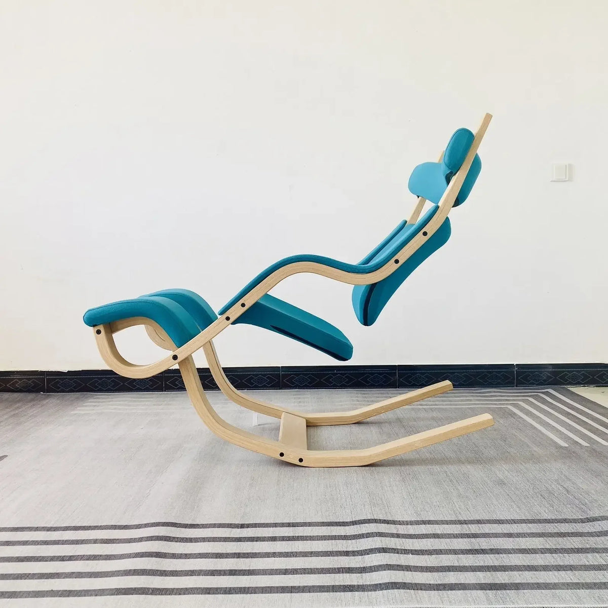 Gravity balance chair, European new living room bedroom multi-functional single sofa chair