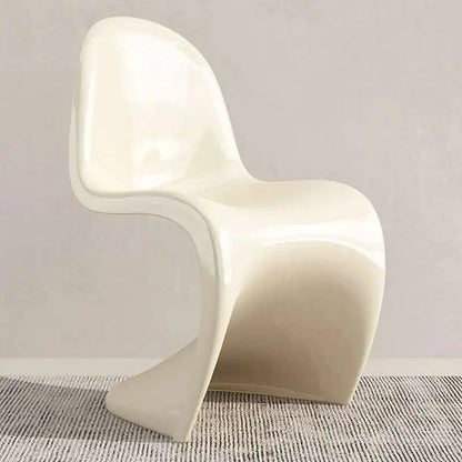Nordic Plastic Dining Chairs Transparent Lazy Designer Ergonomic Dining Chairs Accent Desk Minimalist Muebles Acrylic Furniture