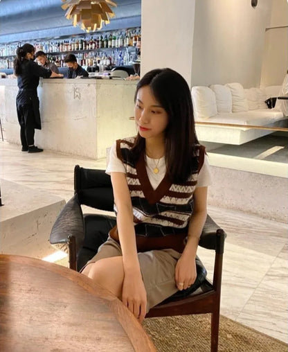 Wooden Living Room Chairs Leather Armchair Aesthetic Vintage Single Person Backrest Chair Luxury Comfortable Lazy Sofa Chair