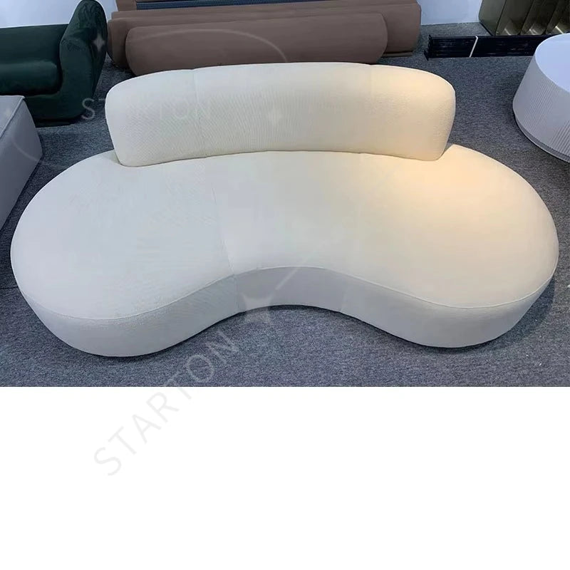 Nouveau canapé rembourré de style italien, minimaliste, pour la réception de bureau, ensemble de canapés avec un design minimaliste crémeux pour les petits salons
